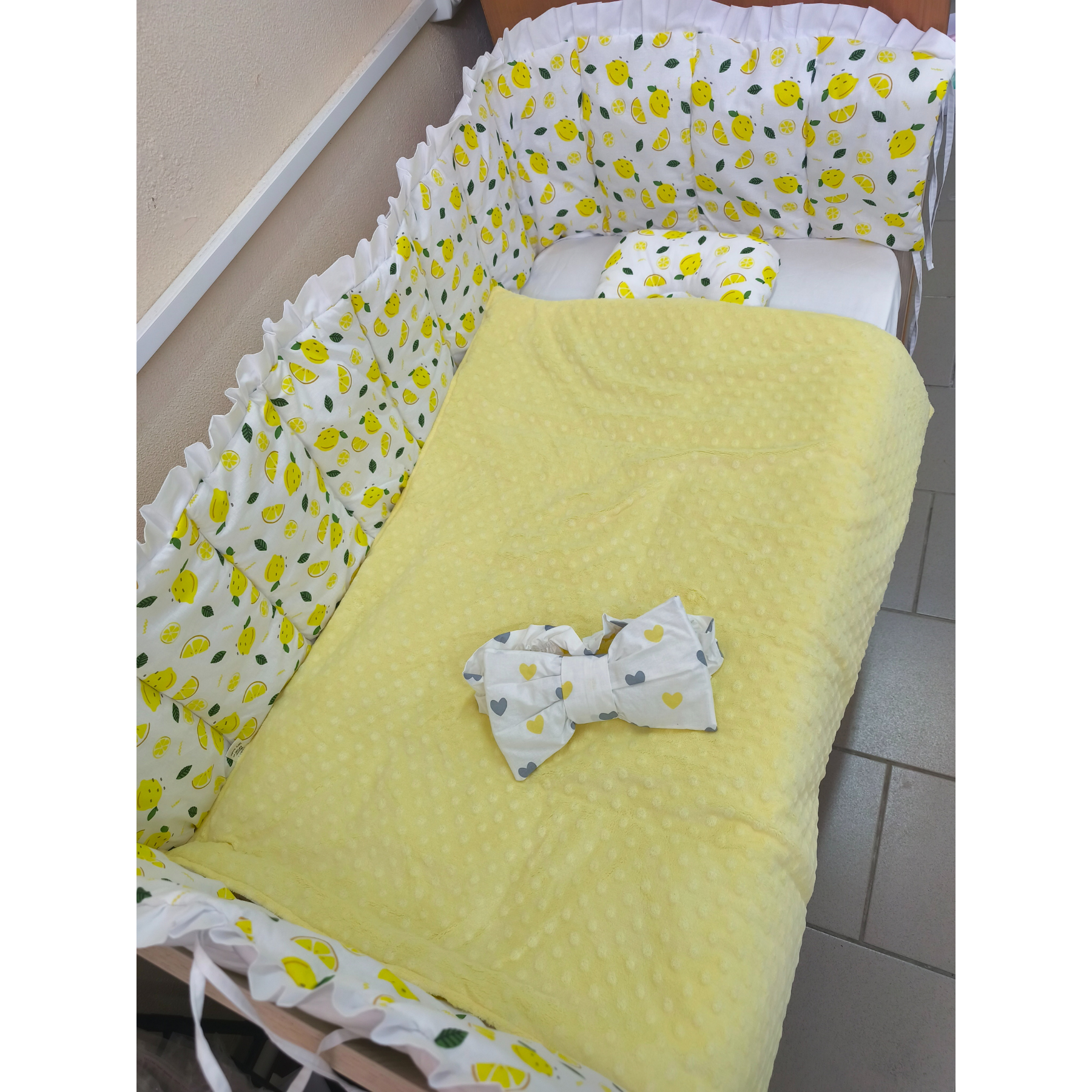 Borduri de protecție pentru pătuc Gardulet Subțire Lămâie cu volănașe+Plush Yellow