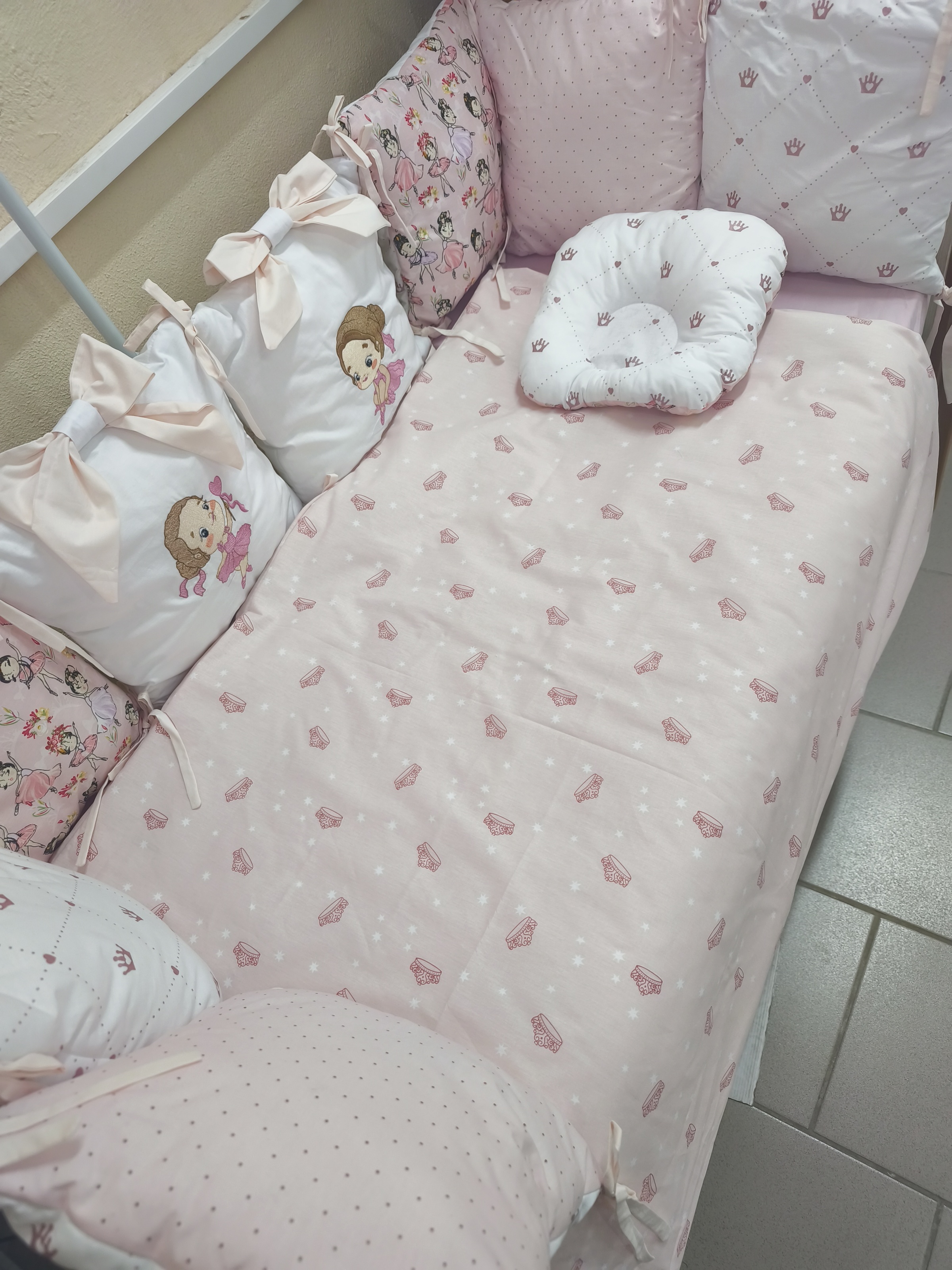 Set lingerie pentru patuc pentru patuc Pampy Pink Crown