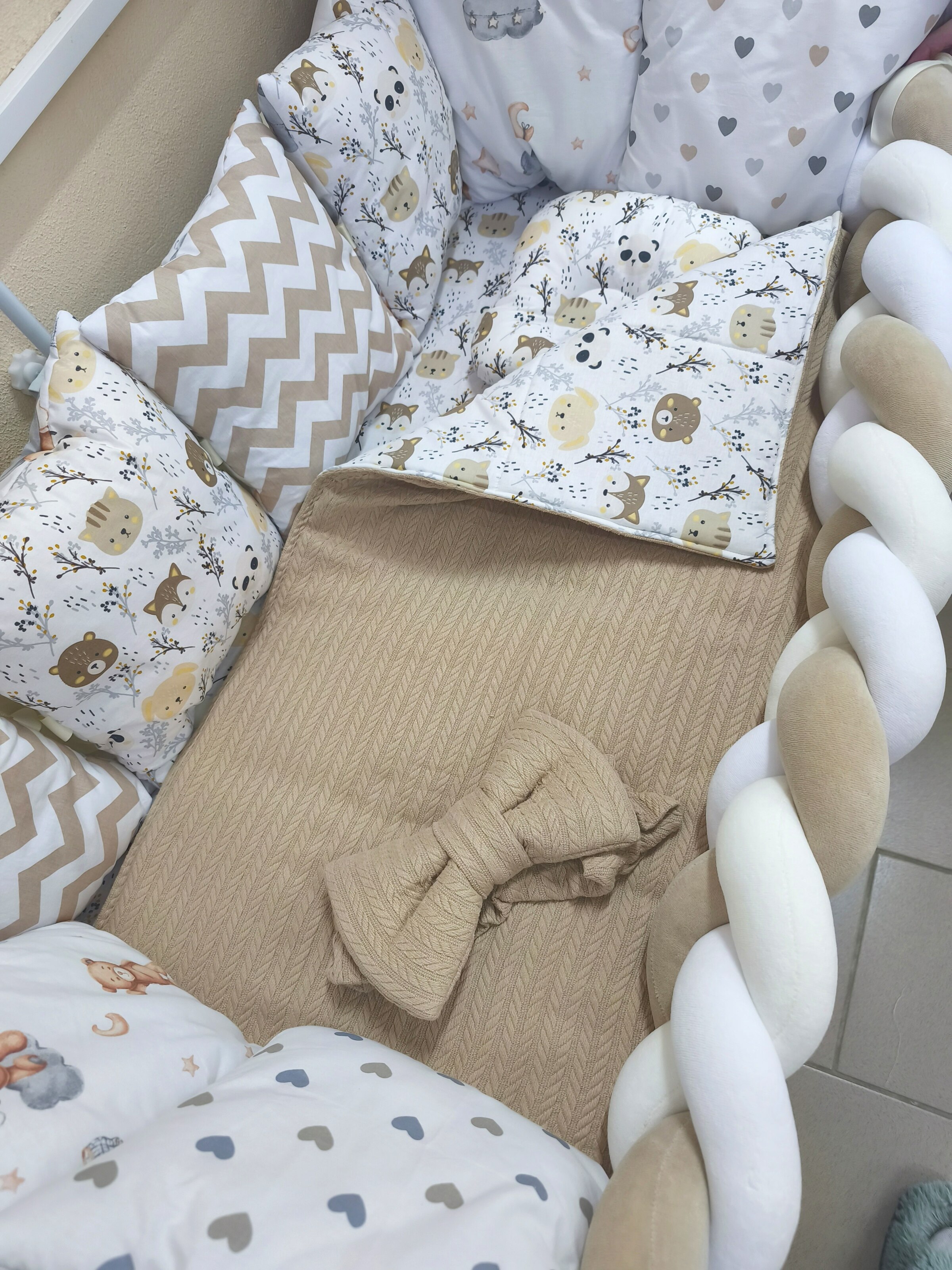 Set lingerie pentru patuc Bej cu codita