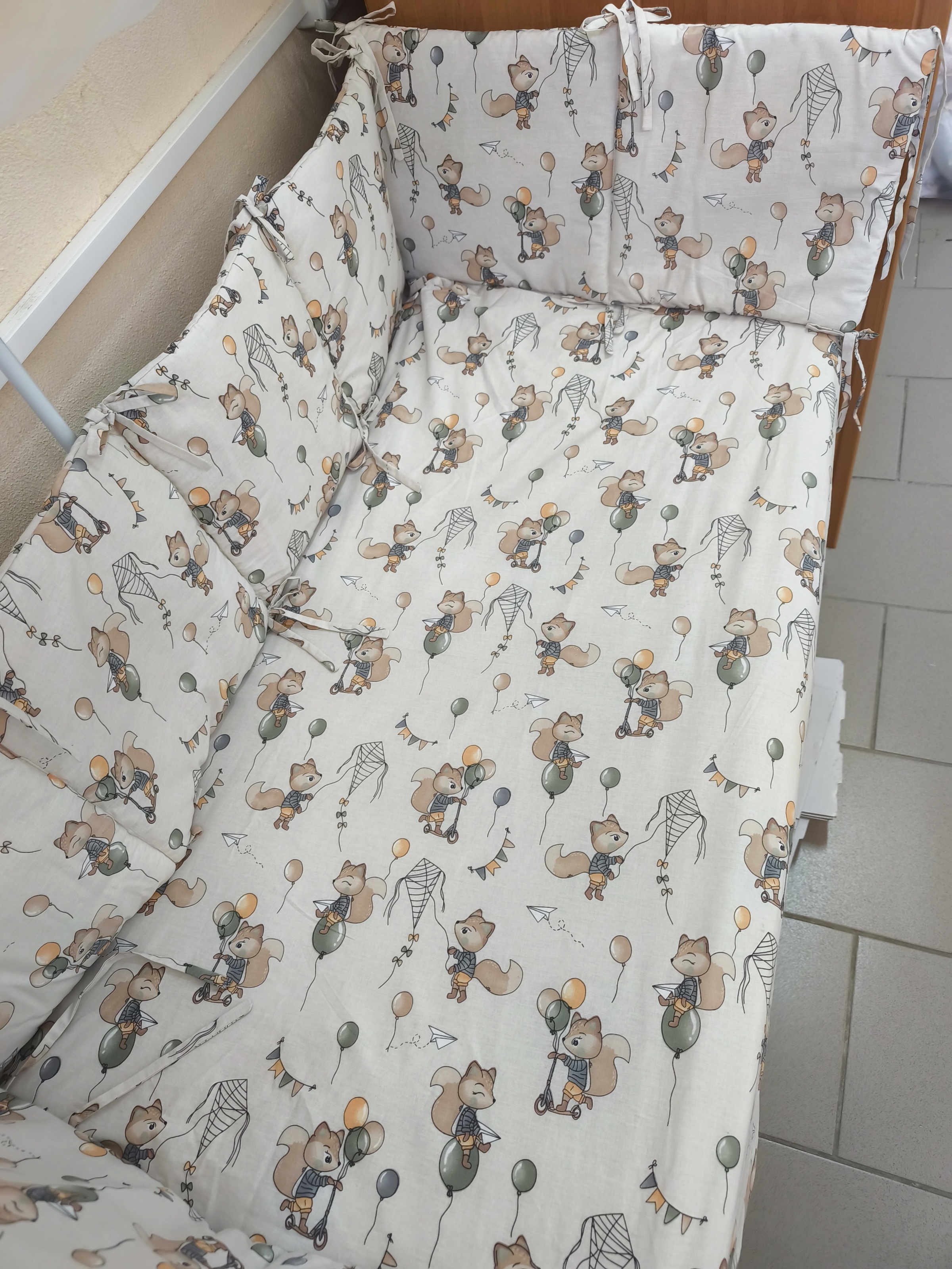 Borduri de protecție pentru pătuc Gardulet Subțire Vulpite pe bej