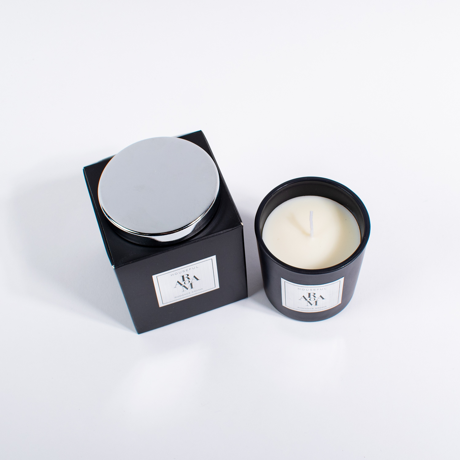 Lumânare parfumată cu fructul pasiunii (8 cm / Negru)