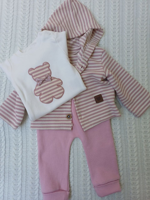 Costum pentru fetițe