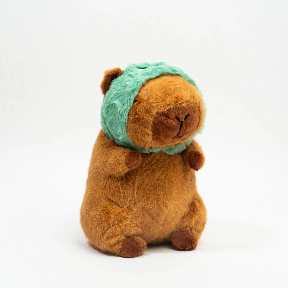 Jucărie moale Capibara cu căciuliță verde 26 cm