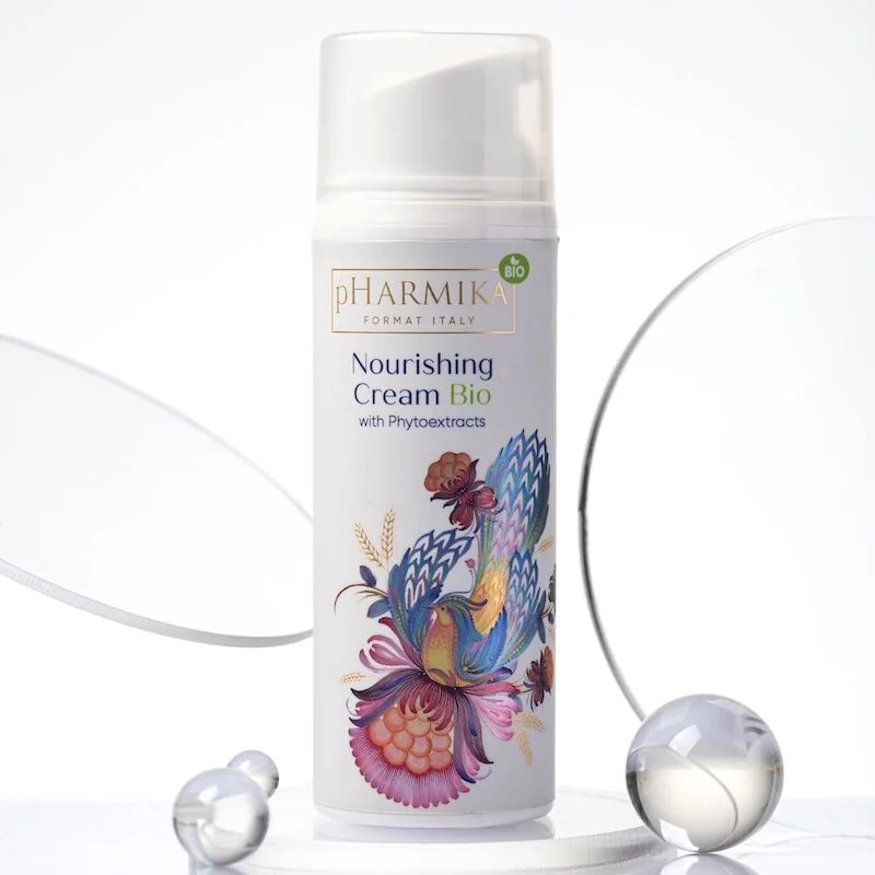 pHarmika Cremă hrănitoare BIO cu Fitoextracte