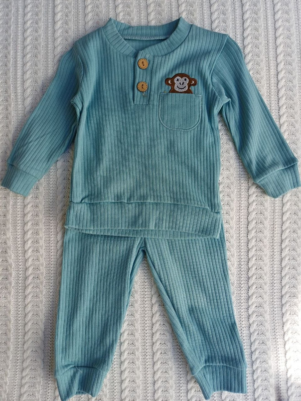 Costum pentru băieți