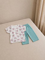 Tricou cu colanți (fundițe), Turcia