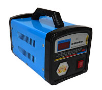 Încărcător inteligent pentru acumulator auto