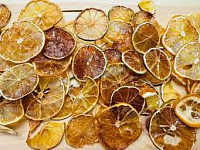 Lămîie (uscate) (per 100 gr)